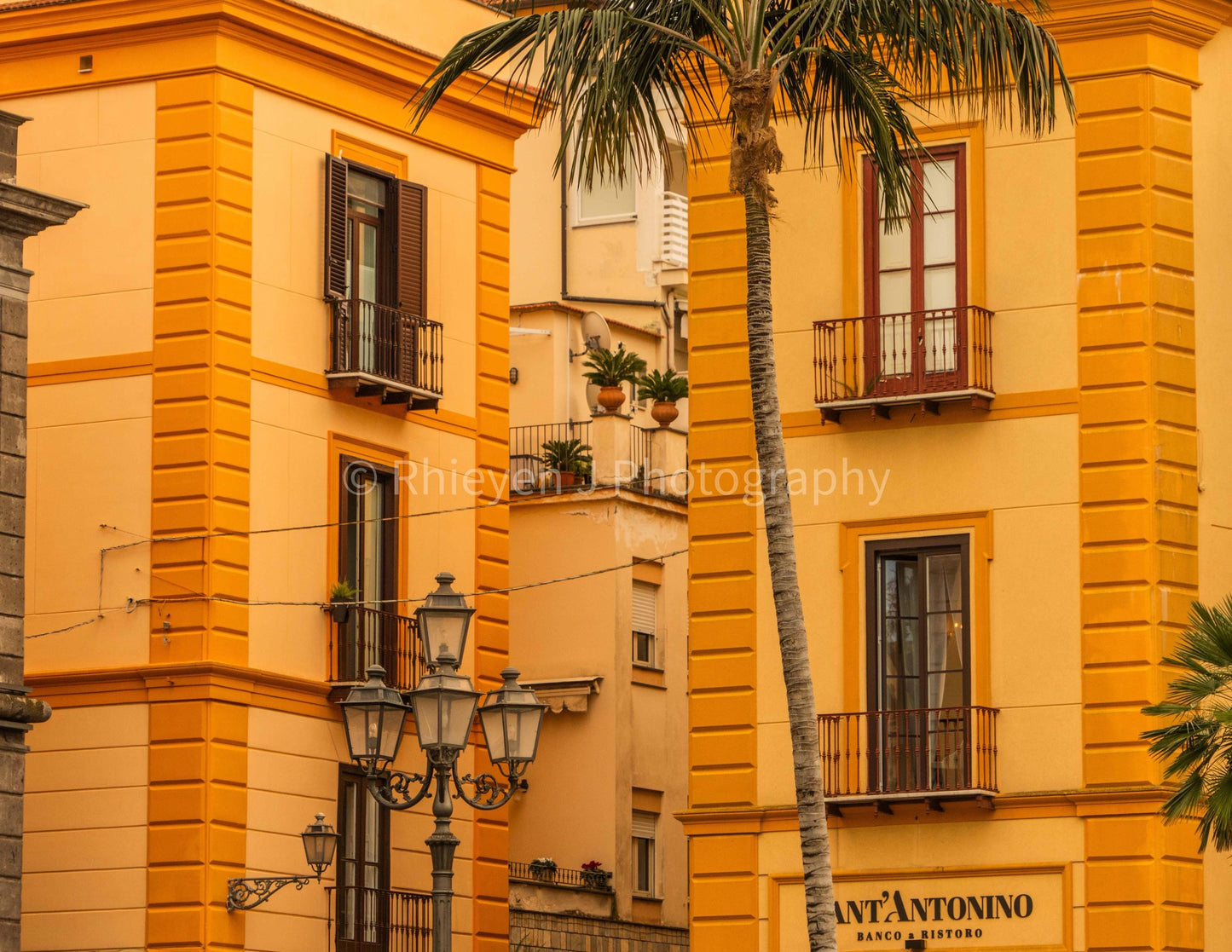 Italy Fridge Magnet, Sorrento Architecture, 6" x 4" High Quality Easy Fridge Magnet